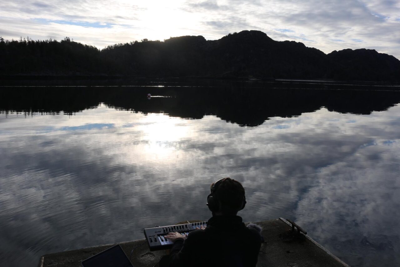 harry in scotland with keys